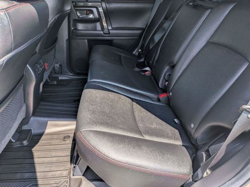 Used 2021 Toyota 4Runner TRD Off-Road Premium w/ Moonroof Package AWD/4WD image 31