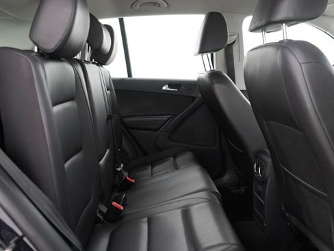 Used 2017 Volkswagen Tiguan S AWD/4WD image 12