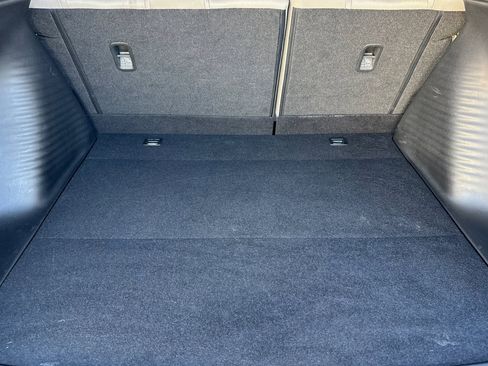 Used 2023 Honda HR-V LX image 32