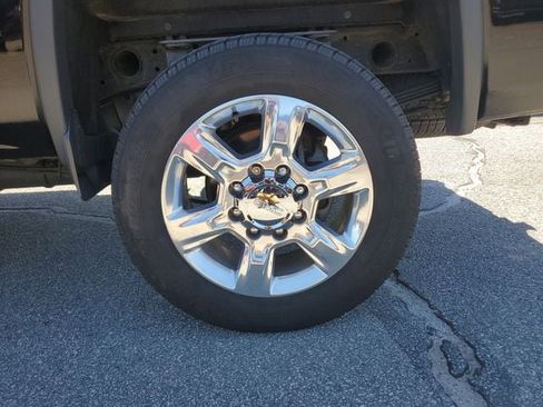 Used 2018 GMC Sierra 2500 SLT AWD/4WD image 12