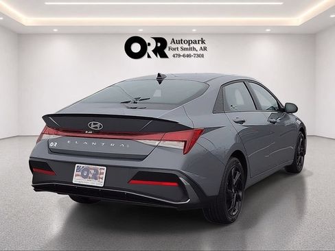 Used 2026 Hyundai Elantra Sport FWD image 5
