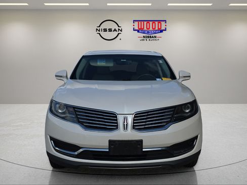 Used 2016 Lincoln MKX Select w/ Select Plus Package FWD image 6