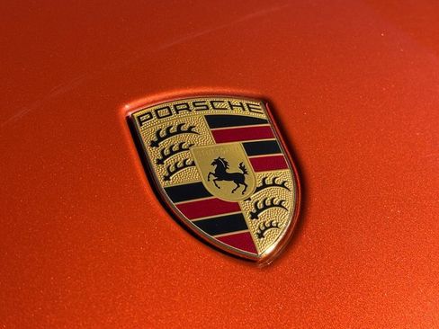 Certified 2025 Porsche Macan image 26