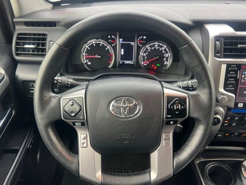 Used 2024 Toyota 4Runner Limited image 19