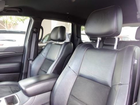 Used 2019 Jeep Grand Cherokee Altitude RWD image 22