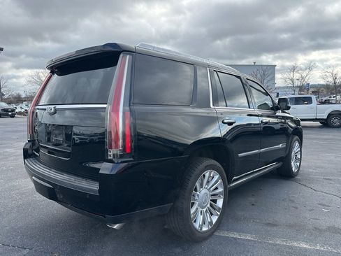 Used 2016 Cadillac Escalade Platinum image 3