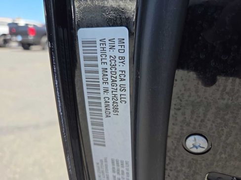 Used 2020 Dodge Challenger SXT RWD image 29