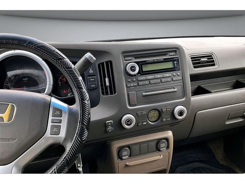 Used 2006 Honda Ridgeline RTS image 9