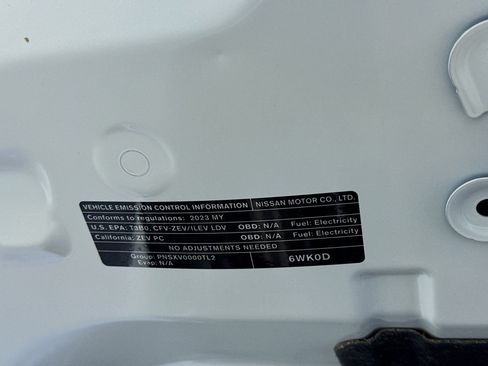 Used 2023 Nissan Leaf S image 18