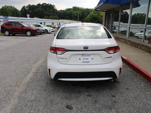 Used 2020 Toyota Corolla LE FWD image 5