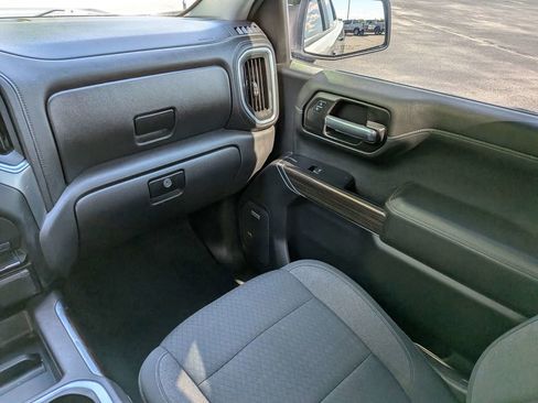 Used 2021 Chevrolet Silverado 1500 LT Trail Boss w/ Convenience Package II AWD/4WD image 18