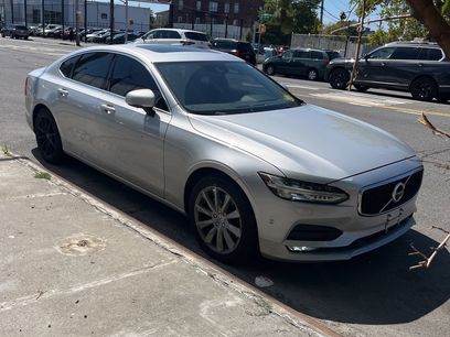 Used 2017 Volvo S90 T6 Momentum w/ Vision Package