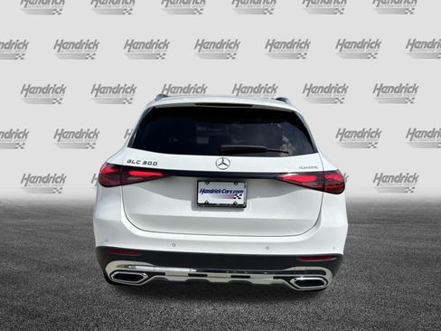 Used 2023 Mercedes-Benz GLC 300 4MATIC w/ Pinnacle Trim Package image 9