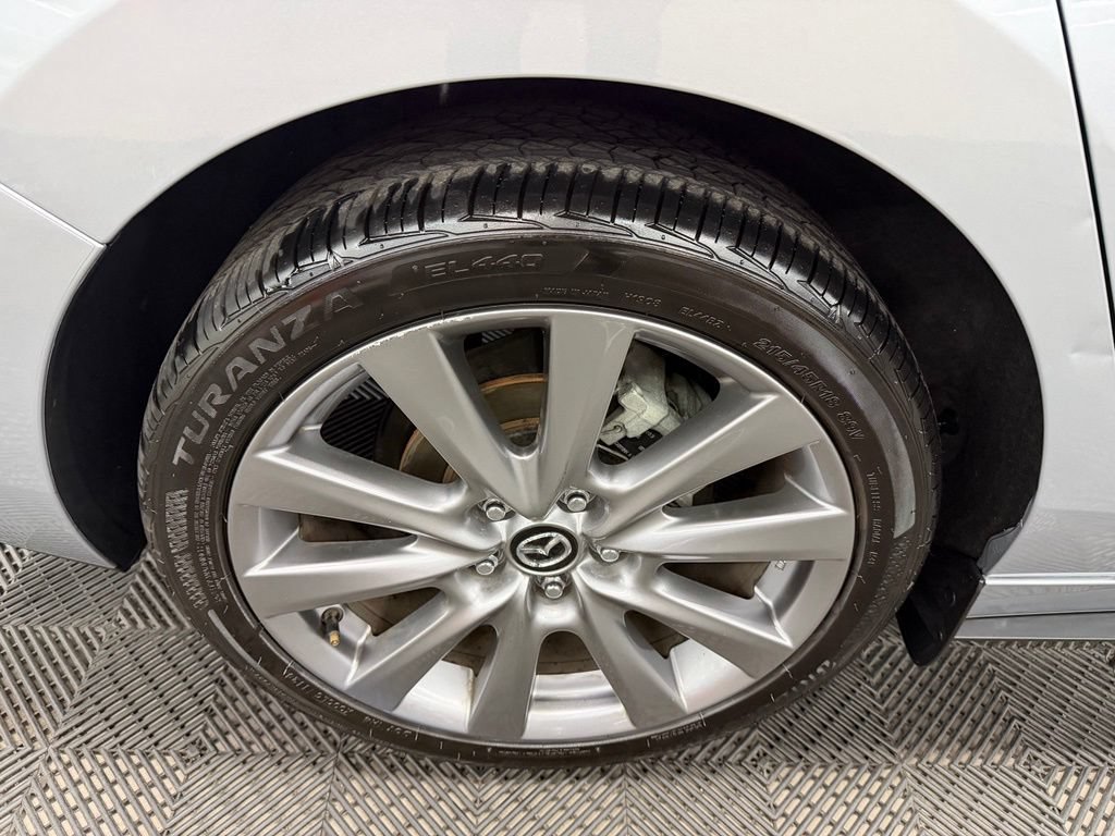 Used 2020 MAZDA MAZDA3 Sedan w/ Preferred Package FWD image 19