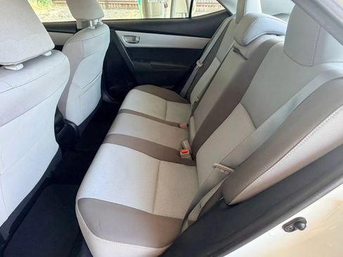 Used 2018 Toyota Corolla LE w/ Carpet Mat Package (TMS) FWD image 18