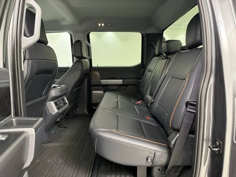 Used 2026 Ford F250 Lariat w/ Black Appearance Package AWD/4WD image 28