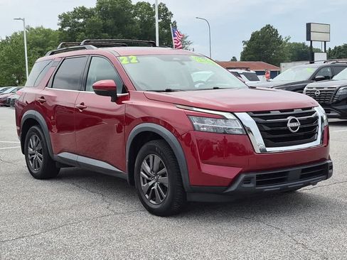 Used 2022 Nissan Pathfinder SV w/ SV Premium Package AWD/4WD image 2