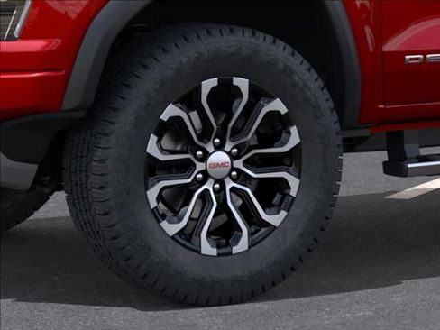 New 2026 GMC Canyon Denali AWD/4WD image 9
