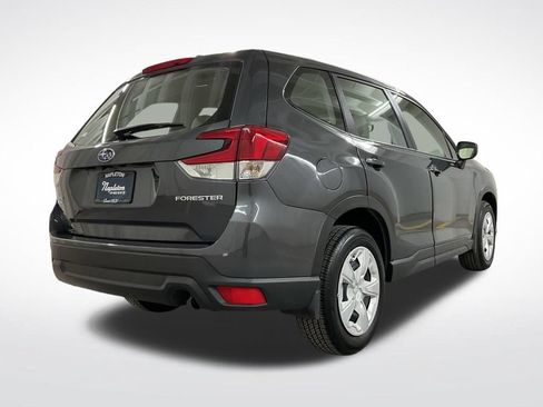 Used 2024 Subaru Forester AWD/4WD image 3