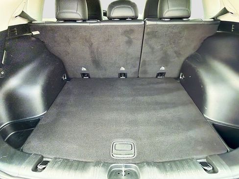 Used 2021 Jeep Compass Latitude image 12