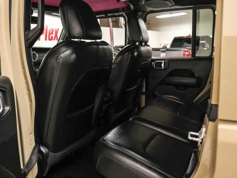 Used 2022 Jeep Wrangler Unlimited Sahara AWD/4WD image 32