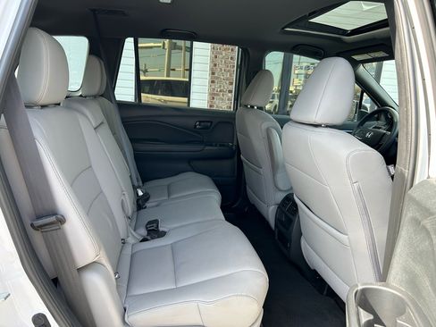 Used 2023 Honda Passport EX-L image 31