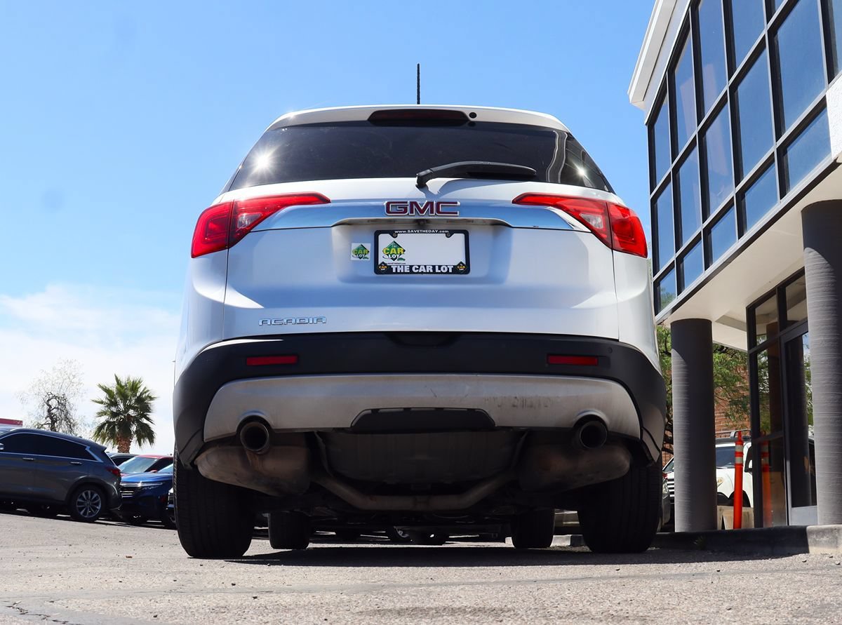 Used 2018 GMC Acadia SLE w/ Driver Alert Package I FWD image 12