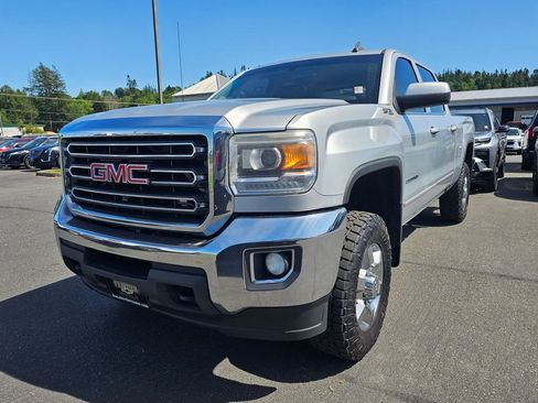 Used 2016 GMC Sierra 2500 SLE w/ SLE Preferred Package AWD/4WD image 7
