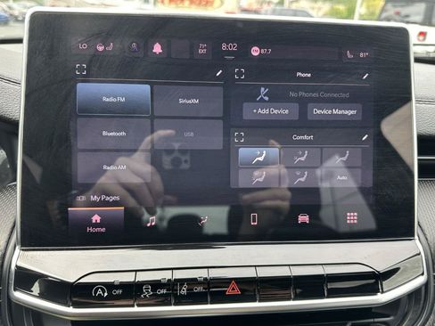 Used 2022 Jeep Compass Latitude w/ Sun and Sound Group AWD/4WD image 71