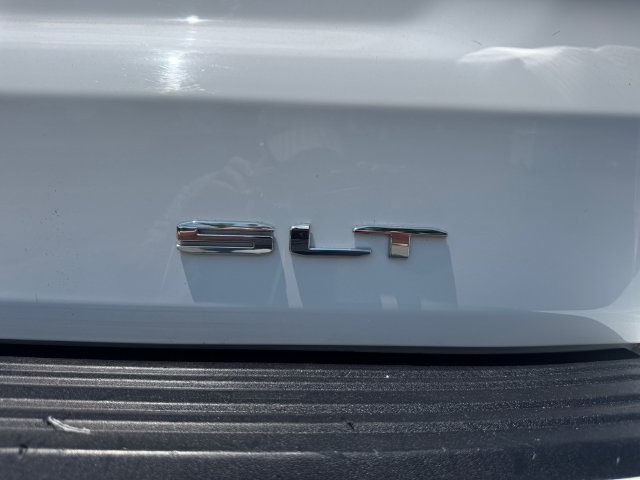 Certified 2023 GMC Yukon SLT w/ SLT Luxury Package AWD/4WD image 10