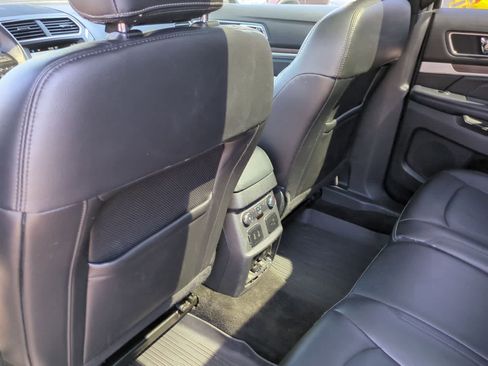 Used 2018 Ford Explorer Limited w/ Equipment Group 301A AWD/4WD image 18