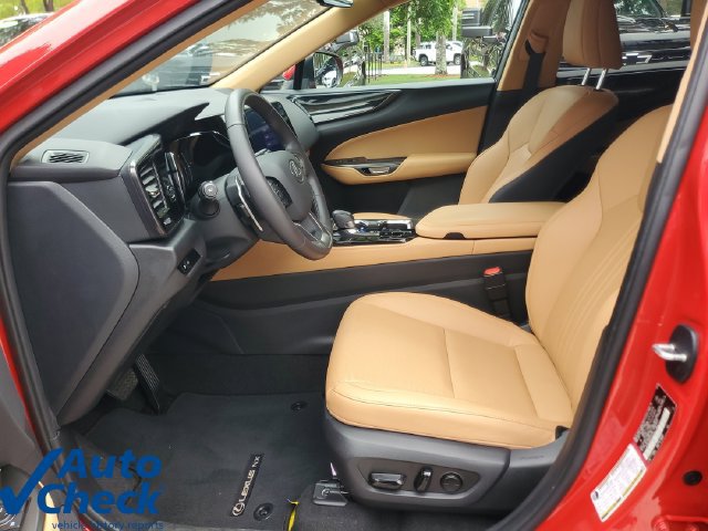 Used 2024 Lexus NX 250 FWD w/ Towing Package (2000 Lbs) image 18
