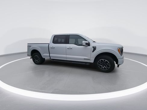 Used 2021 Ford F150 Lariat image 2