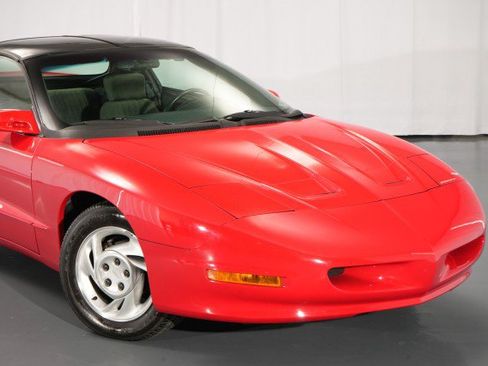 Used 1994 Pontiac Firebird Formula RWD image 16