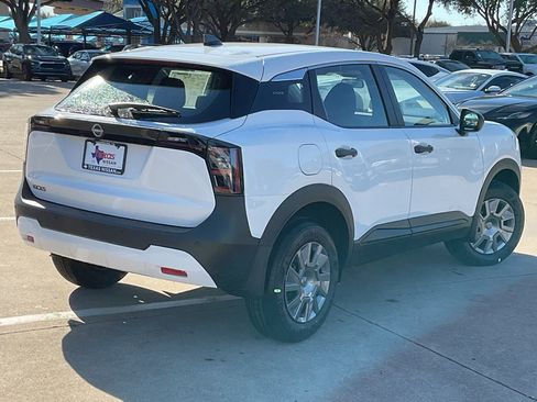 New 2026 Nissan Kicks S image 5