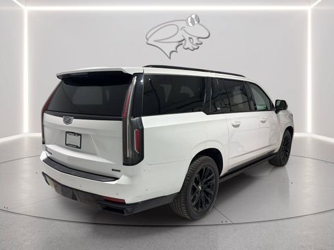 Used 2021 Cadillac Escalade ESV Sport w/ Driver Assist Tech Package AWD/4WD image 5