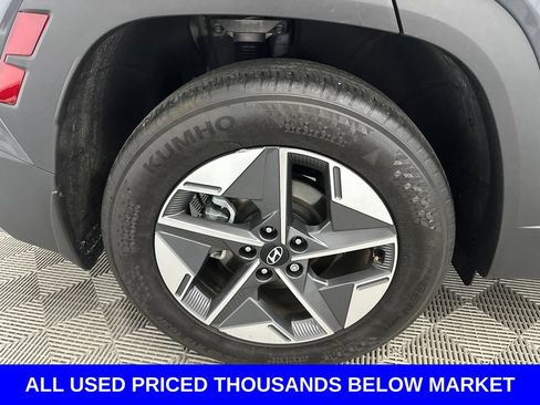 Used 2025 Hyundai Tucson SEL FWD image 18