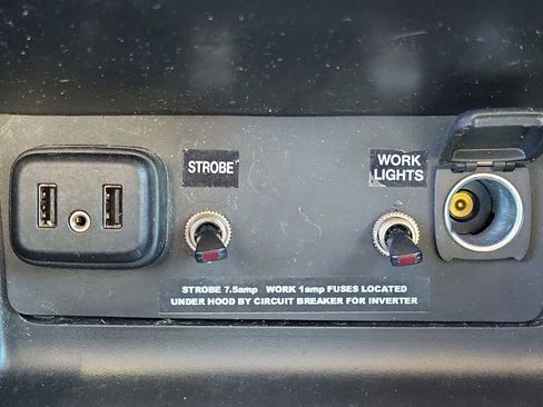 Used 2022 Chevrolet Colorado LT w/ Fleet Safety Package image 27