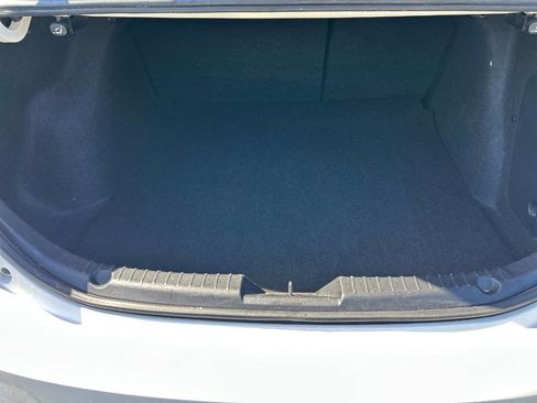 Used 2015 MAZDA MAZDA3 i Touring FWD image 18