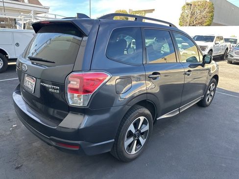 Used 2017 Subaru Forester 2.5i Premium w/ All-Weather Package image 3