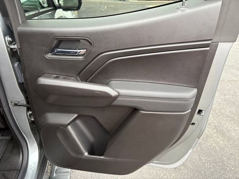 New 2025 GMC Canyon Elevation w/ Convenience Package image 40