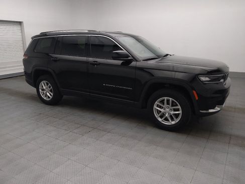 Used 2023 Jeep Grand Cherokee L Laredo RWD image 11