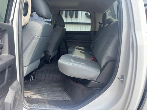 Used 2017 RAM 2500 Tradesman w/ Chrome Appearance Group AWD/4WD image 17