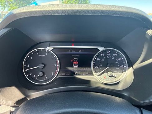 Used 2025 Nissan Sentra SV w/ All-Weather Package FWD image 10