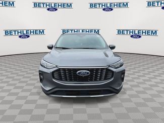 New 2026 Ford Escape SE w/ PHEV Premium Package FWD video 3