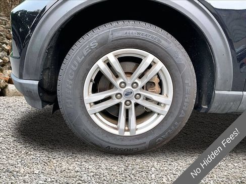 Used 2021 Ford Explorer XLT w/ Equipment Group 202A AWD/4WD image 9
