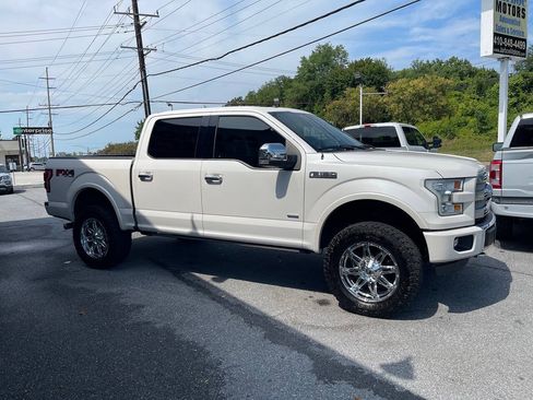Used 2016 Ford F150 Platinum w/ Equipment Group 701A Luxury AWD/4WD image 9