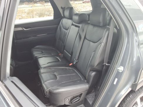 Used 2022 Hyundai Palisade SEL w/ 8P Bench Seat Package AWD/4WD image 31