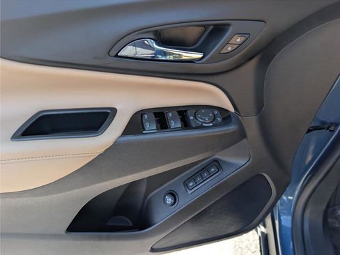 Used 2024 Chevrolet Equinox Premier image 21