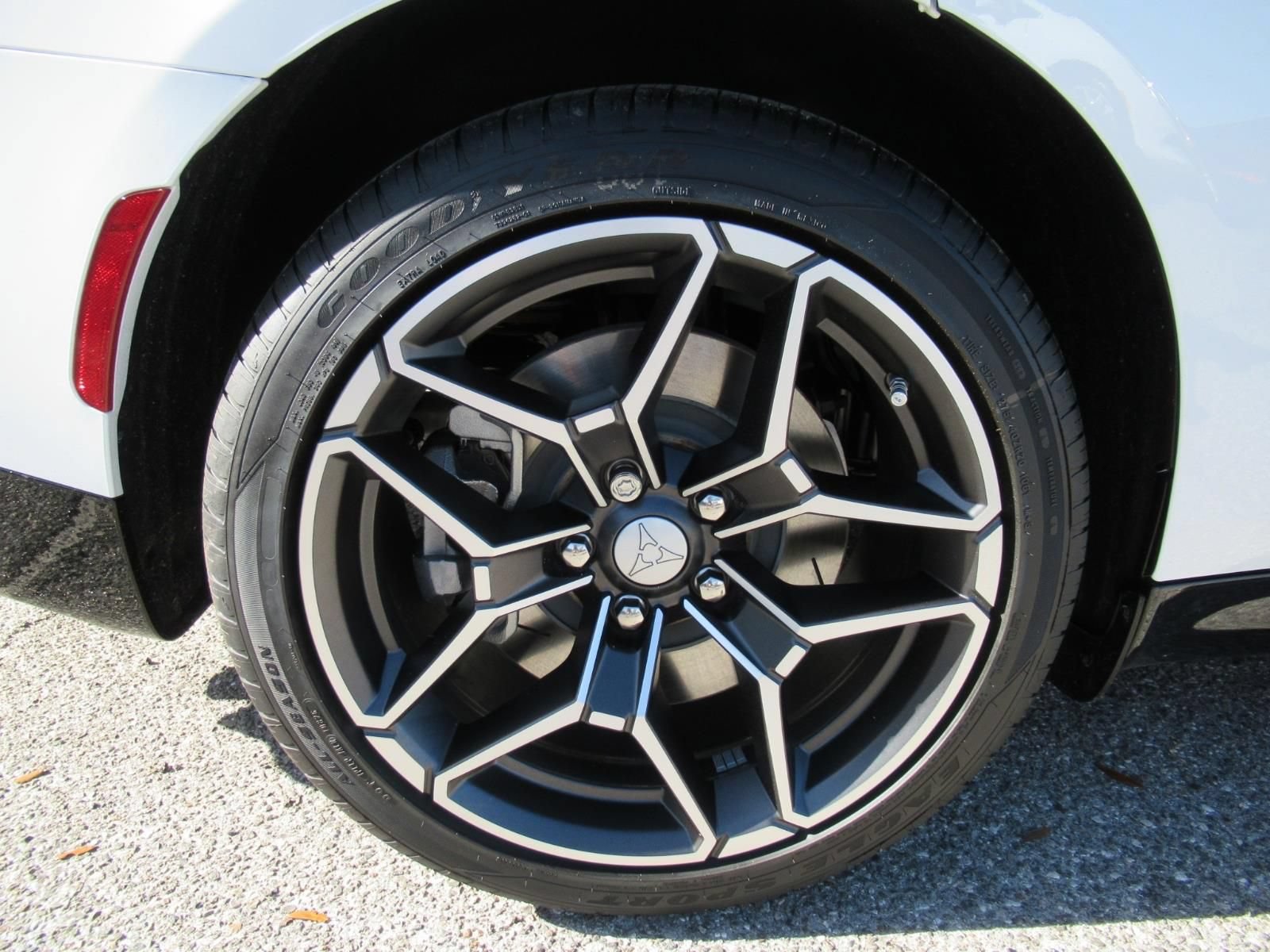 New 2026 Dodge Charger R/T AWD/4WD image 8